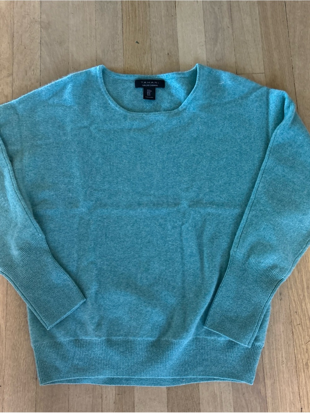 TAHARI 100% Cashmere Women's Blue Long Sleeve Crewneck Pullover Sweater Sz M
